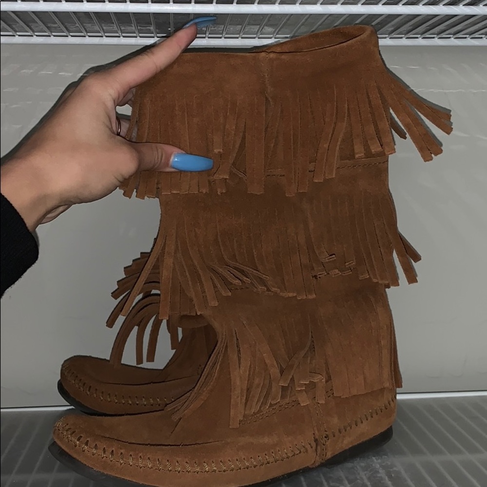 Minnetonka Fringe Suede Boots